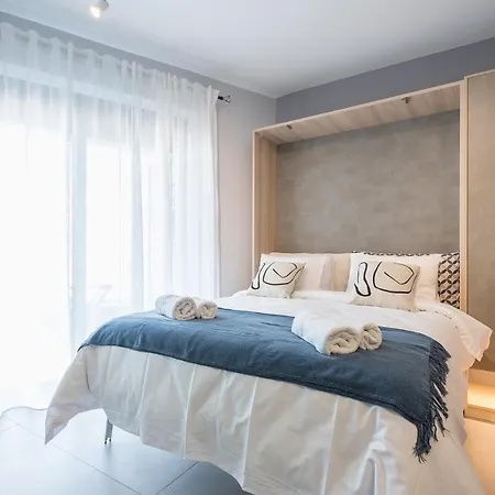 Apartment Stylish Urban